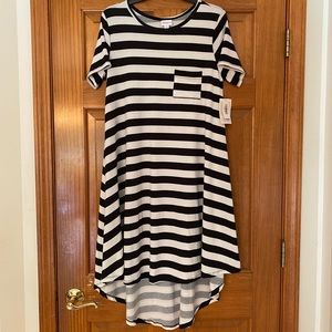 LuLaRoe Carly NWT Size S Black & White